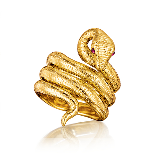 Verdura-Jewelry-Medusa-Ring-Gold-Ruby