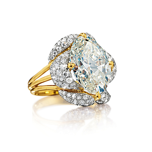 Verdura-Jewelry-Ribbon-Ring-Diamond-Gold-Side